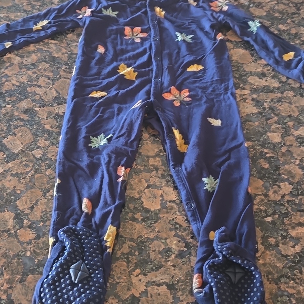 Kyte BABY Foilage Long Sleeve Footie Pajamas